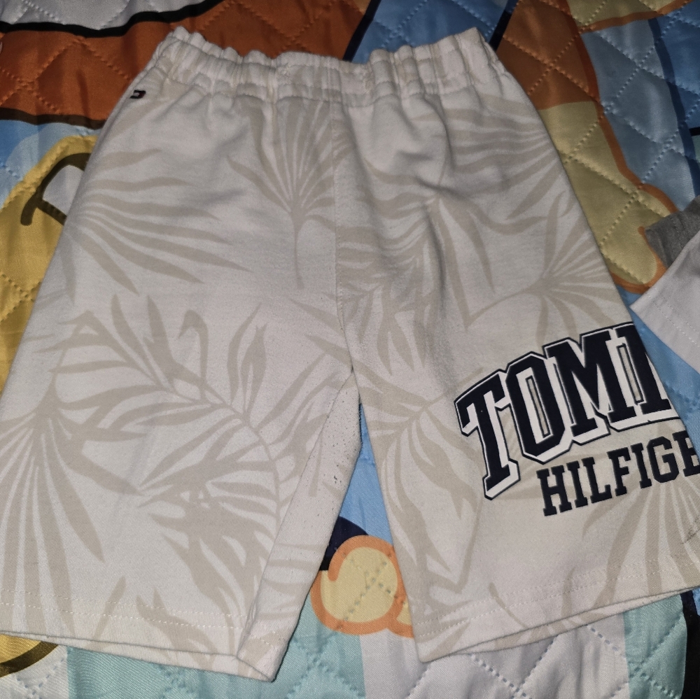 🎄Tommy Hilfiger SHORTS